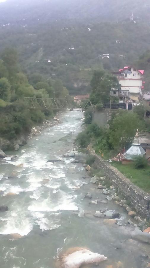 Hotel Mansarovar Banjār Exteriör bild